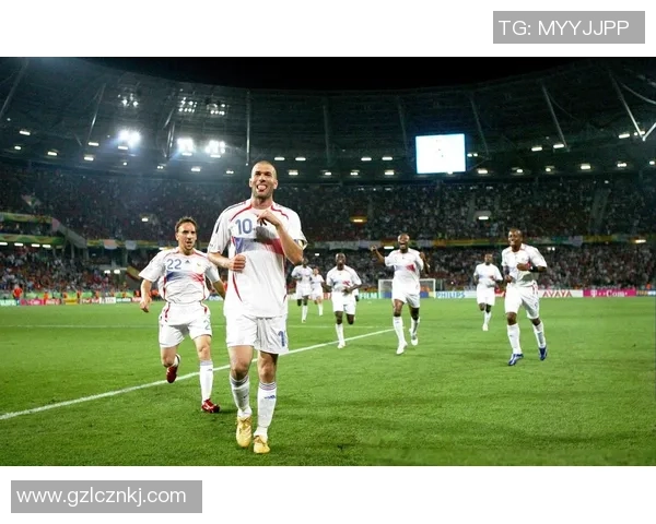 法国足球队世界杯球星：从齐达内到姆巴佩的传奇之路