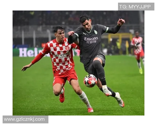 全球足球运动员身高排行揭秘 高大球星如何影响比赛表现